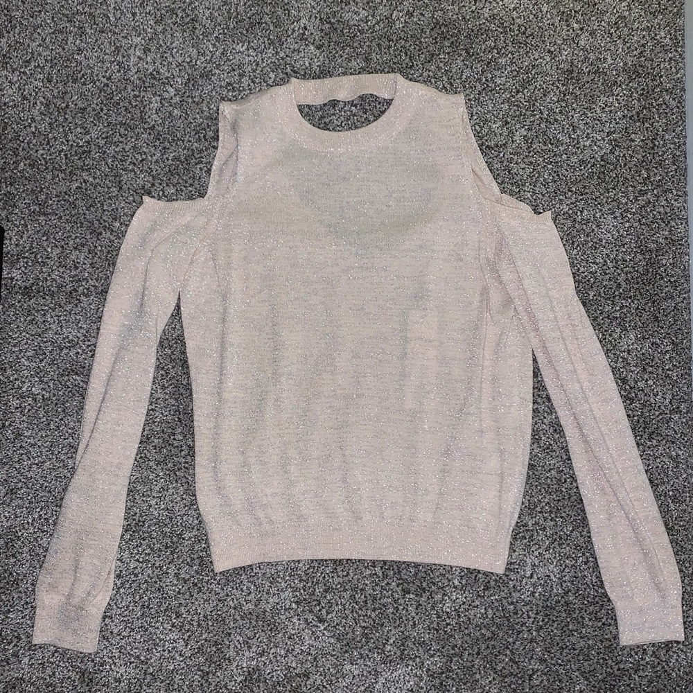 NWT long sleeve with cut out shoulder